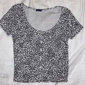 brandy melville black and white cheetah zelly top